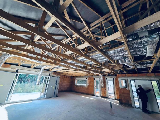 Climatisation gainable Daikin FBA125 avec Airzone 8 zones