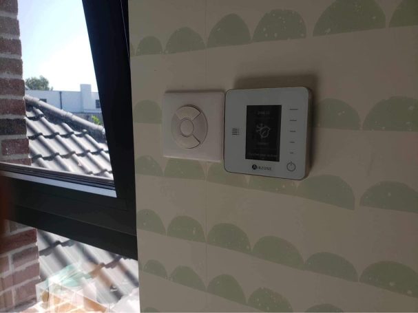 Thermostat Airzone Think – Commande intelligente pour clim gainable