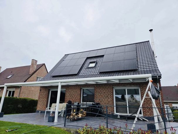 Panneau solaire SunPower biverre 428 Wc – Haute performance